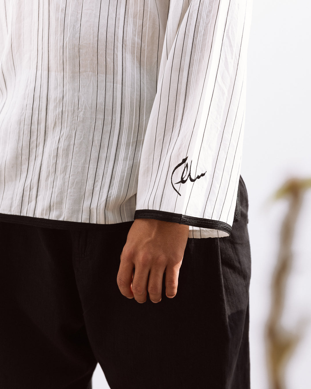 Joud Tunic Men Ivory Black